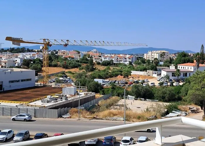 Apartment Welkome Alfarrobal T1 *