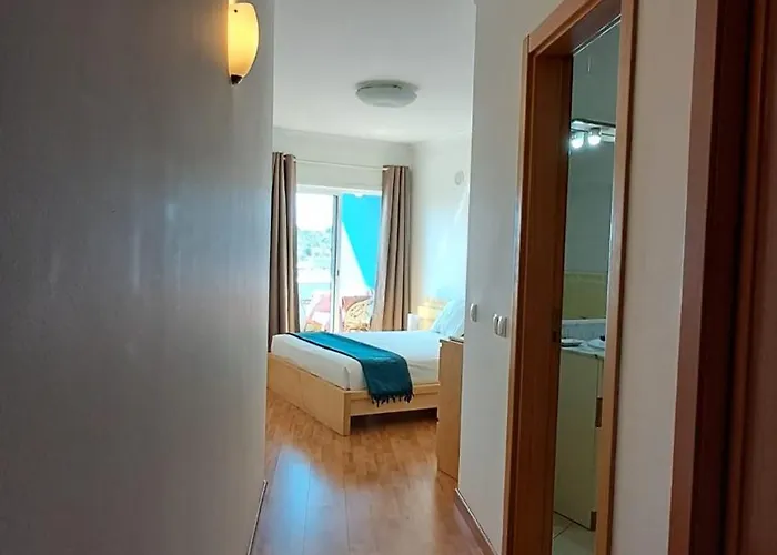 Apartment Welkome Alfarrobal T1 *