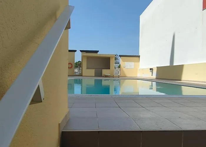 Apartment Welkome Alfarrobal T1 *